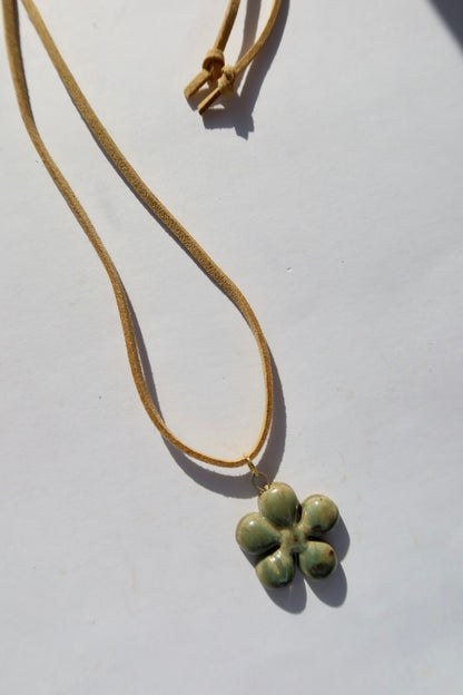 Bloom Necklace - Light Green