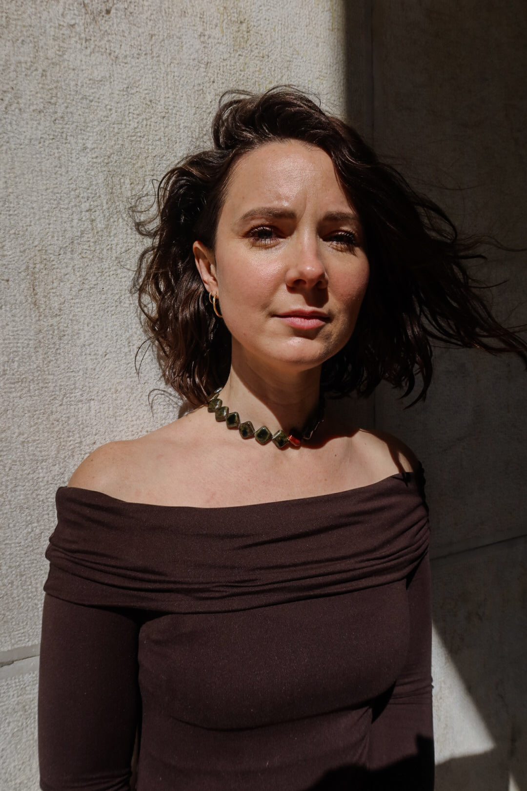 Monti handmade ceramic choker necklace in Dark Green and Burgundy — sculptural beads inspired by Roman architecture, made in Lisbon Portugal by Jadeo Studio, azulejos inspired