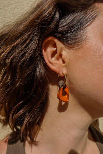 Mosca handmade ceramic earrings in Volcano on Dark Clay — organic sculpted clay with glossy glaze, made in Lisbon Portugal by Jadeo Studio, earth fired