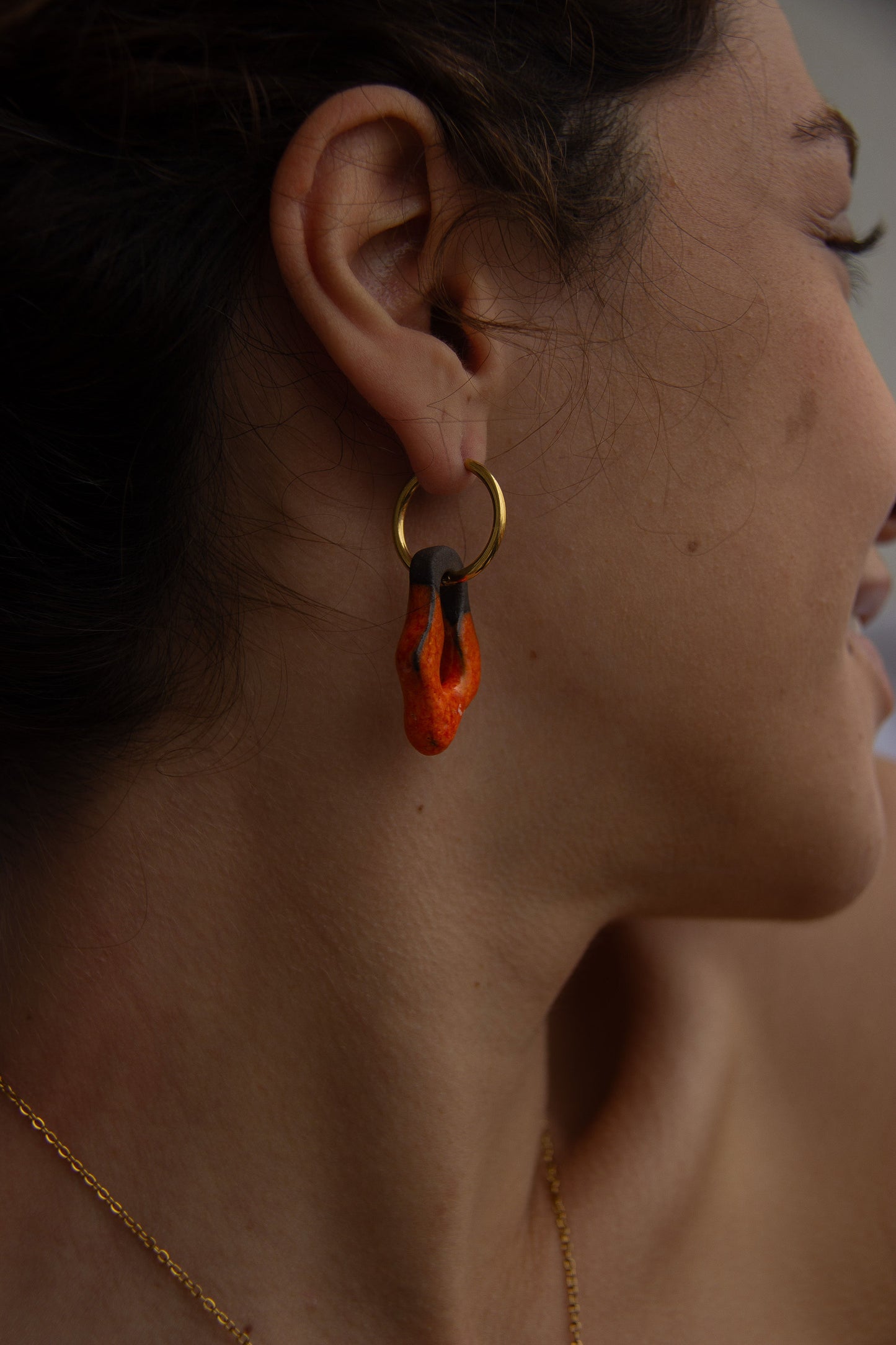 Mosca handmade ceramic earrings in Volcano on Dark Clay — organic sculpted clay with glossy glaze, made in Lisbon Portugal by Jadeo Studio, Lisbon lifestyle